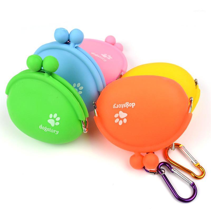 Outdoor Portable Dog Reward Waist Bag For Training Dog Treat Bag Pouch Silicone Pet Small Snack Walking1
Outdoor Portable Dog Reward Waist Bag For Training Dog Treat Bag Pouch Silicone Pet Small Snack Walking1