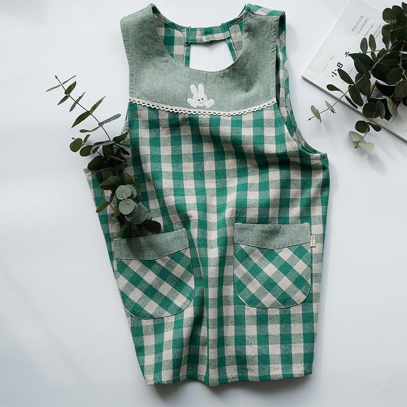 74x56cm Korean style cotton linen apron checkered plaid with pocket antifouling apron kitchen home smock household gown1
74x56cm Korean style cotton linen apron checkered plaid with pocket antifouling apron kitchen home smock household gown1