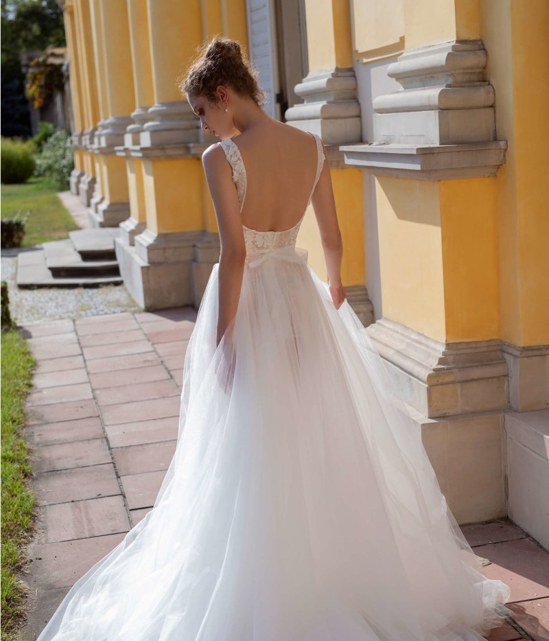 Lace Stylish Backless Wedding Dresses Bateau Neck A E Appliqued Side Split Bridal Gowns Tulle Sweep Train Robe De Mari E