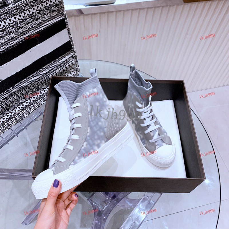High quality women's embroidered canvas shoes all-match flat-soled casual shoes letter high-elastic knitted design women's high-top shoes
High quality women's embroidered canvas shoes all-match flat-soled casual shoes letter high-elastic knitted design women's high-top shoes
