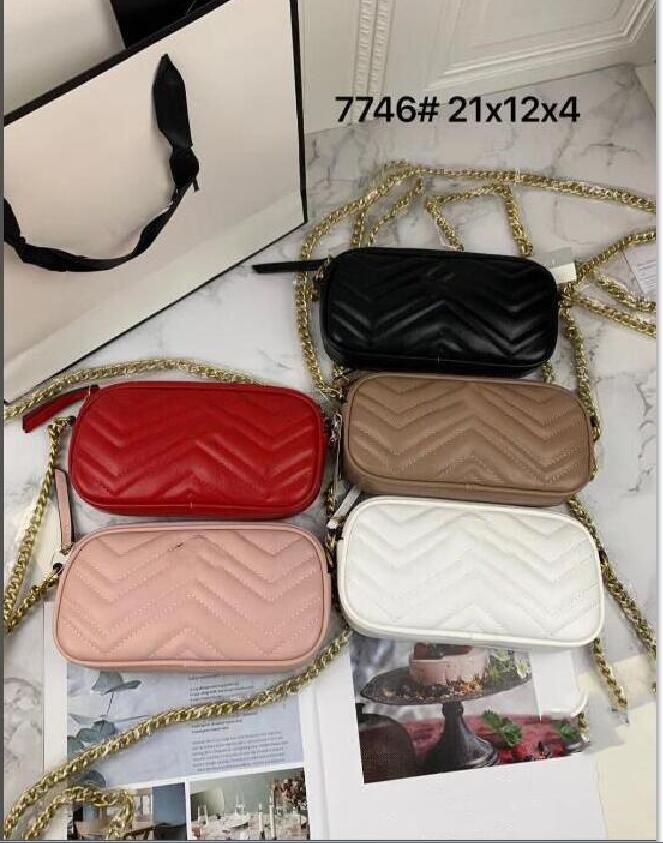 High Quality hot New Style 10 colors Women Handbags Gold and Silver Chain Shoulder Bags Crossbody Mini Soho Bag Disco Messenger Bag, Yellow sliver chain
High Quality hot New Style 10 colors Women Handbags Gold and Silver Chain Shoulder Bags Crossbody Mini Soho Bag Disco Messenger Bag, Yellow sliver chain