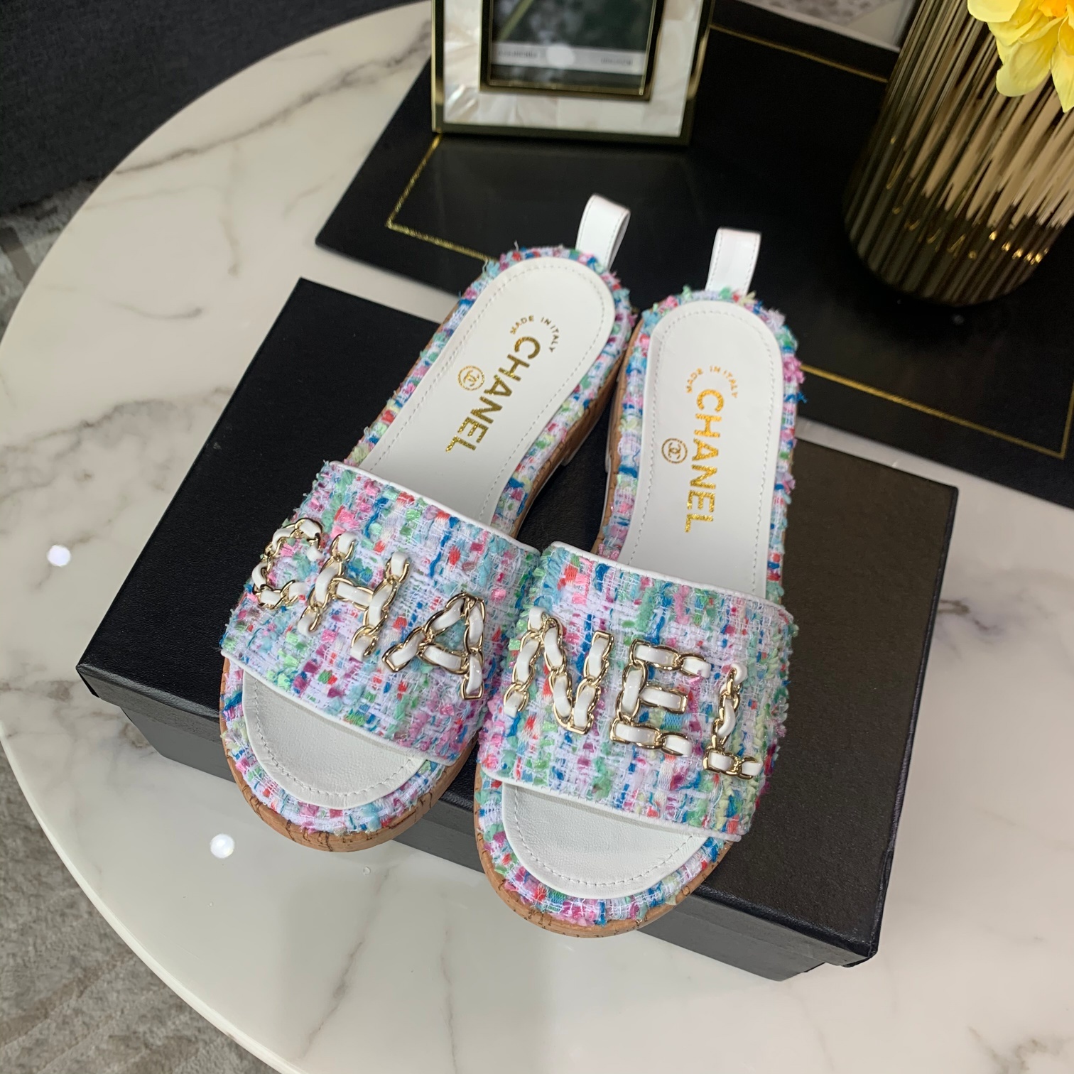Top quality MULE DWAY EN COTON BRODE SLIDE Designer Women Sandals New Style Top Quality Fashion Womens Slipper Size 35-40, Black
Top quality MULE DWAY EN COTON BRODE SLIDE Designer Women Sandals New Style Top Quality Fashion Womens Slipper Size 35-40, Black