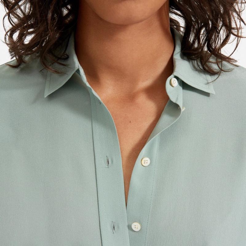 Five-color 100% Silk Top Lapel Long Sleeve Women Shirt Turn-down Collar Blouse, Beige gray
Five-color 100% Silk Top Lapel Long Sleeve Women Shirt Turn-down Collar Blouse, Beige gray