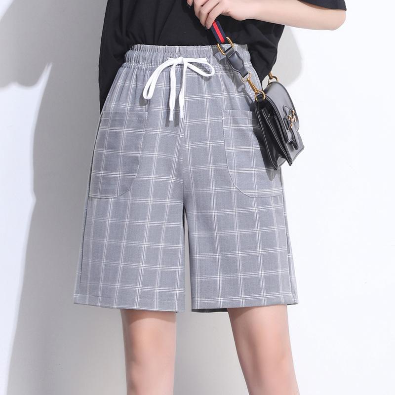 Elastic High Waist Loose Plaid Shorts Women Summer Wide Leg Straight Short Pants Office Lady Elegant Plus Size Casual Shorts, As pic
Elastic High Waist Loose Plaid Shorts Women Summer Wide Leg Straight Short Pants Office Lady Elegant Plus Size Casual Shorts, As pic