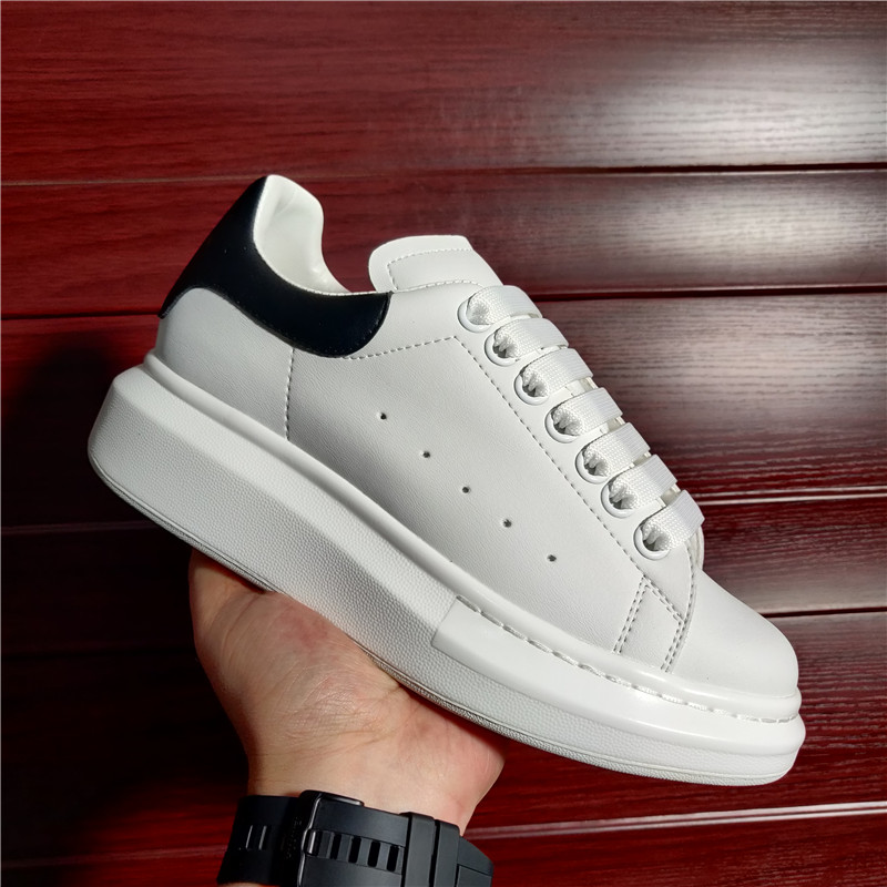2021 Sale Men Women Platform Sneakers White Genuine suede Leather Trainers Comfort Style Vintage Casual Shoes With Dust Bag
2021 Sale Men Women Platform Sneakers White Genuine suede Leather Trainers Comfort Style Vintage Casual Shoes With Dust Bag