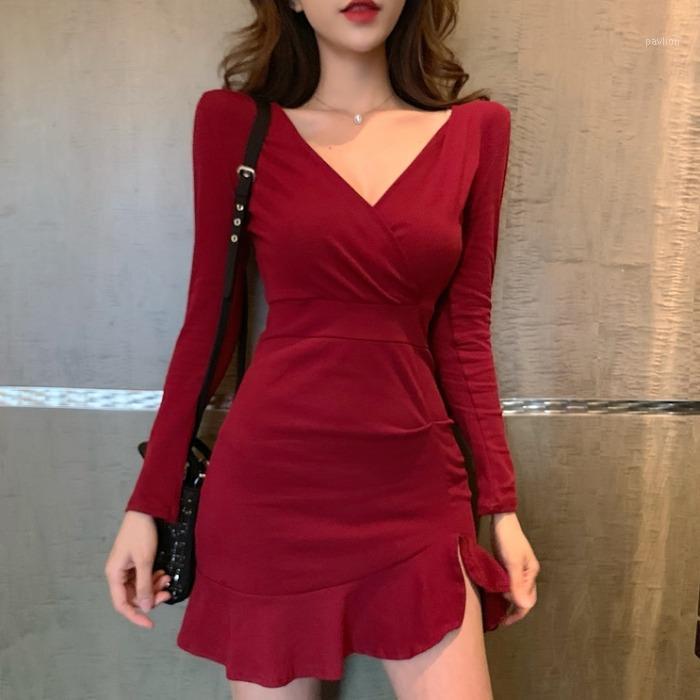 Casual Dresses Sexy Fashion Brand V-neck Red Vestidos Club Low-cut Long Sleeve Bodycon Dress Woman Roupas Femininas Moda Feminina1
Casual Dresses Sexy Fashion Brand V-neck Red Vestidos Club Low-cut Long Sleeve Bodycon Dress Woman Roupas Femininas Moda Feminina1