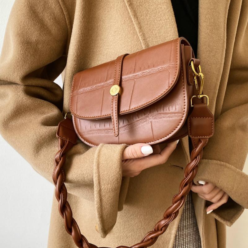 Crocodile Pattern Crossbodysaddle bags Women Small Handbag small bag PU Leather Hand Bag Ladies Designer Evening Bags, Beige
Crocodile Pattern Crossbodysaddle bags Women Small Handbag small bag PU Leather Hand Bag Ladies Designer Evening Bags, Beige