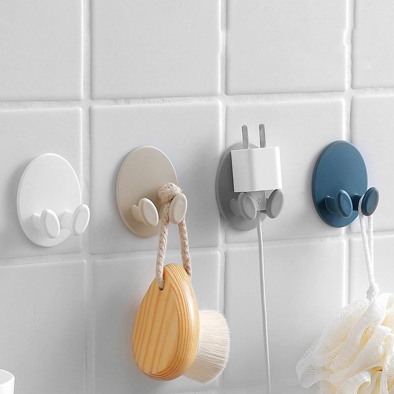 2pcs/set Hook Oval Socket Hook Power Cord Storage Rack Creative Plug Strong Stick Plug Finishing Nail-Free Stick 
2pcs/set Hook Oval Socket Hook Power Cord Storage Rack Creative Plug Strong Stick Plug Finishing Nail-Free Stick