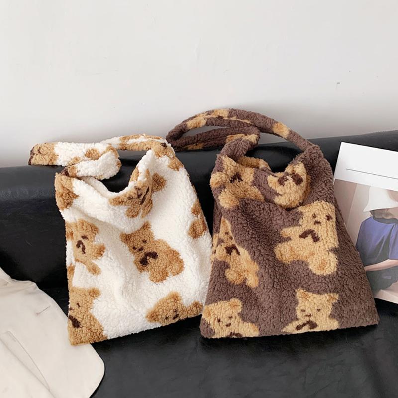 Autumn Plush Female Handbags Bear Print Large Capacity Women Shoulder Bags Satchel Ladies Crossbody Bags femmes sacs à bandouliè, Black
Autumn Plush Female Handbags Bear Print Large Capacity Women Shoulder Bags Satchel Ladies Crossbody Bags femmes sacs à bandouliè, Black