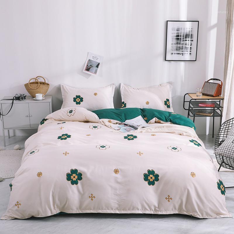 Yaapeet Fashion Nordic Style 4pc Bedding Set Cotton A/B Double-sided Pattern Simplicity Bed Sheet quilt Cover Pillowcase1
Yaapeet Fashion Nordic Style 4pc Bedding Set Cotton A/B Double-sided Pattern Simplicity Bed Sheet quilt Cover Pillowcase1