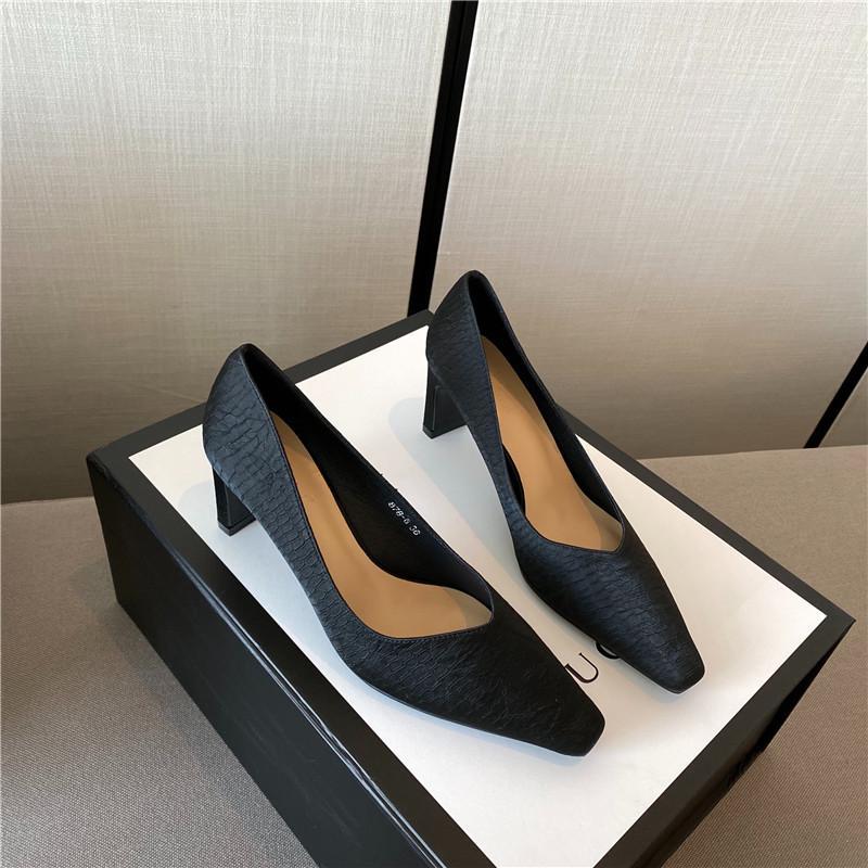 Women Office Pumps Slip On Small Square Toe Work Shoes Shallow Slip On Thick High Heels Pumps Solid Color Wild Black/Beige1
Women Office Pumps Slip On Small Square Toe Work Shoes Shallow Slip On Thick High Heels Pumps Solid Color Wild Black/Beige1