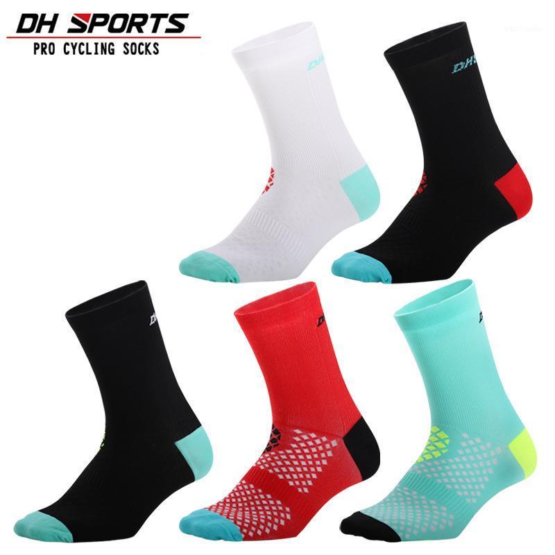 Quality Breathable Cycling Sport Socks Female Elastic Racing Running Socks men Basketball Knee-high QTW0211, Green
Quality Breathable Cycling Sport Socks Female Elastic Racing Running Socks men Basketball Knee-high QTW0211, Green