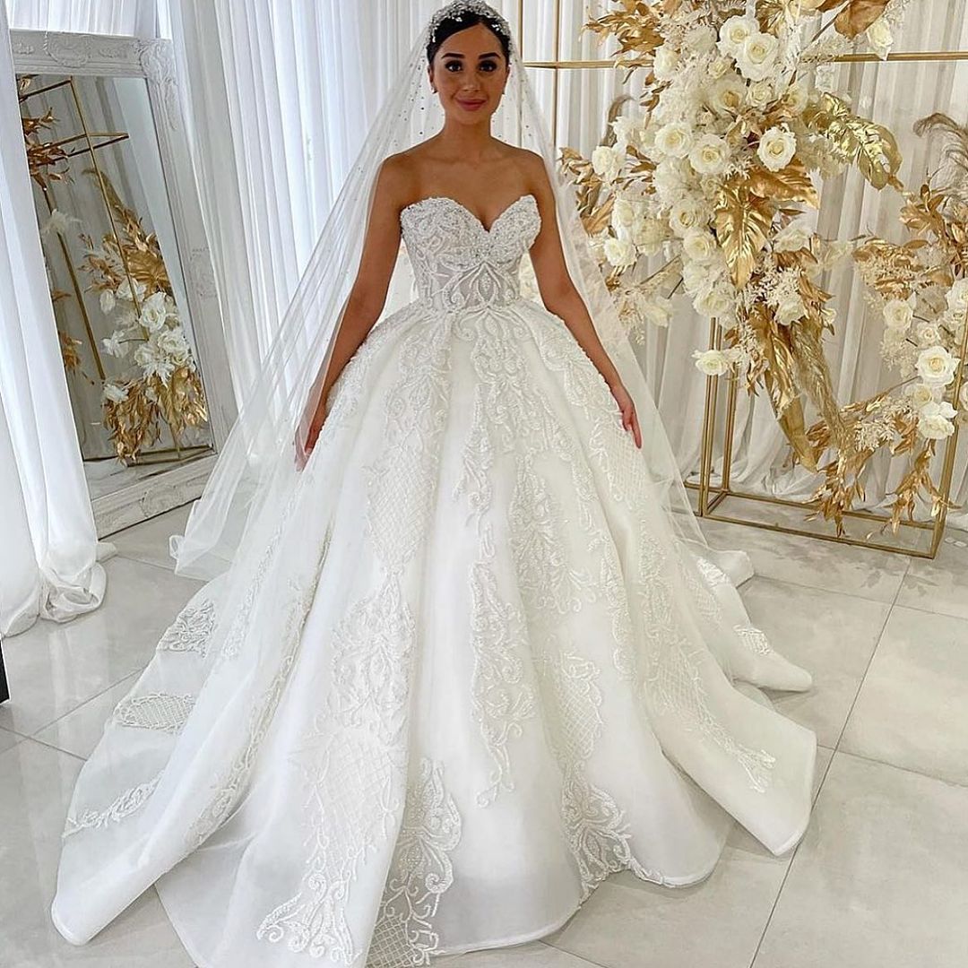 Beaded Lace Fabulous Wedding Dresses Sweetheart Neck A Line Bridal Gowns Sweep Train Tulle Robe De Marie