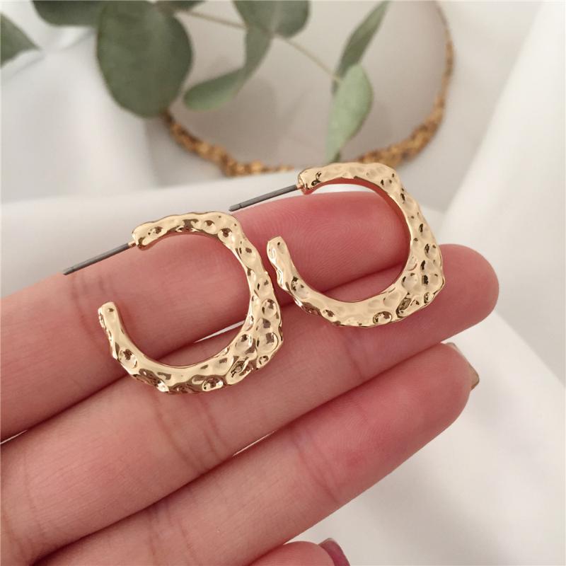 2020 Casual Gold Color Plating Gorgeous Irregualr Hammered Effect Small Hoop Earrings For Women Daily Party Girl's Accessories
2020 Casual Gold Color Plating Gorgeous Irregualr Hammered Effect Small Hoop Earrings For Women Daily Party Girl's Accessories