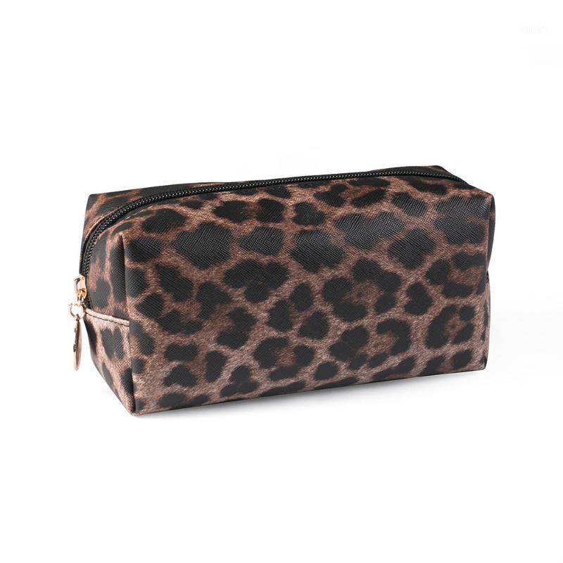 Women Fashion Cosmetic Bag Large Capacity Makeup Zipper Clutch Travel Purse Leopard Print PU Leather Practical Multifunctional1, Light color
Women Fashion Cosmetic Bag Large Capacity Makeup Zipper Clutch Travel Purse Leopard Print PU Leather Practical Multifunctional1, Light color