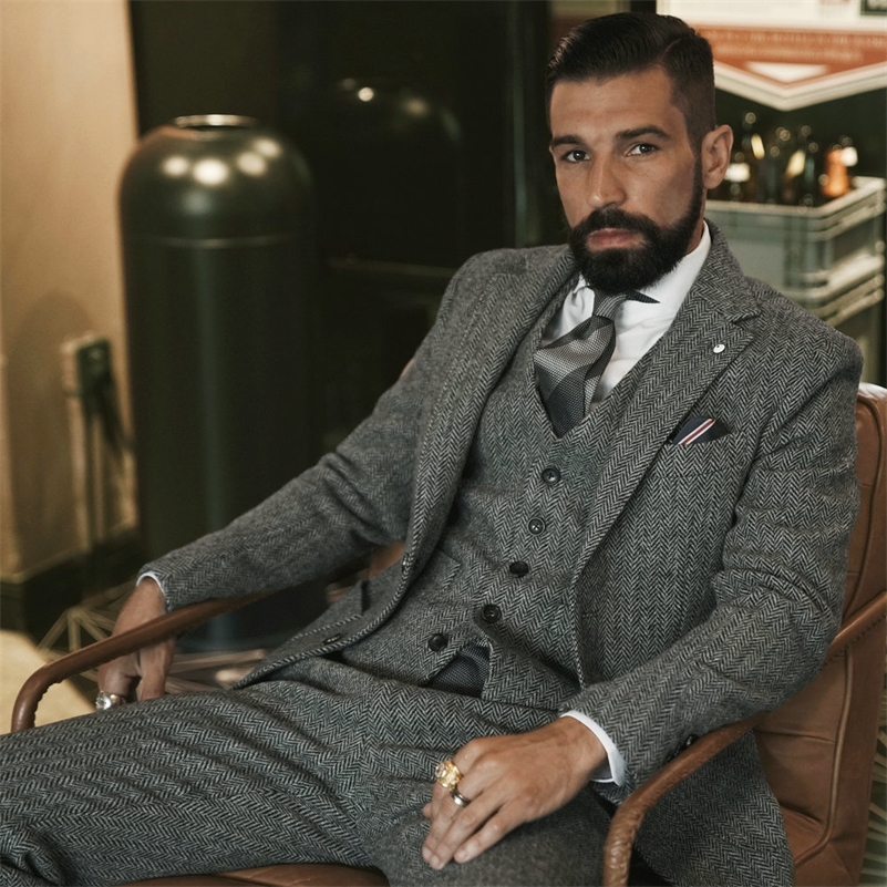 TIAN QIONG Blue 3 Piece Suit Men Korean Fashion Business Mens Suits Designers Slim Fit Wedding Suits For Men Size S-6XL 201106
TIAN QIONG Blue 3 Piece Suit Men Korean Fashion Business Mens Suits Designers Slim Fit Wedding Suits For Men Size S-6XL 201106