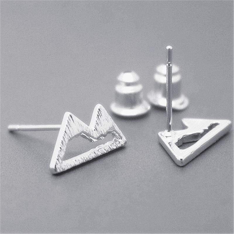Fashion Mountain contour style Stud Earrings Jewelry Hollow out Design Gold White Rose Three Color Optional Unisex
Fashion Mountain contour style Stud Earrings Jewelry Hollow out Design Gold White Rose Three Color Optional Unisex