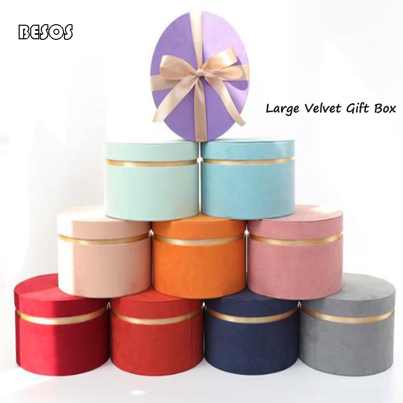 Wholesale Large Candy Colorful Cylindrical Velvet Suede Gift Box Wedding Party Flower Candy Jewelry Decorative Round Gift Box
Wholesale Large Candy Colorful Cylindrical Velvet Suede Gift Box Wedding Party Flower Candy Jewelry Decorative Round Gift Box
