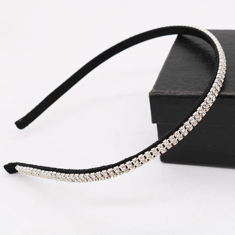 Hair Clips & Barrettes Simple And Exquisite Fashion Temperament Color Rhinestone Black Jewelry Girl Travel Prom Show Accessories Gift
Hair Clips & Barrettes Simple And Exquisite Fashion Temperament Color Rhinestone Black Jewelry Girl Travel Prom Show Accessories Gift