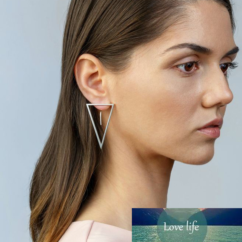 Personality Trend Hollow Triangle Stud Earrings for Women Fashion Jewelry Ladies Party Earings Gold Silver Color Boucle Factory price expert design Quality
Personality Trend Hollow Triangle Stud Earrings for Women Fashion Jewelry Ladies Party Earings Gold Silver Color Boucle Factory price expert design Quality