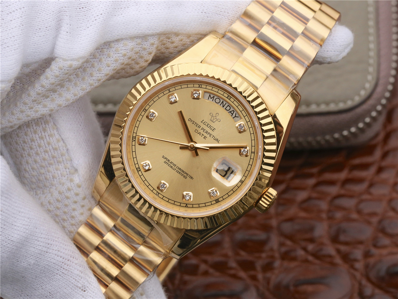 U1 Factory Hot Classic Day Automatic Date Movement 40MM Men Watch Watches ST9 Stainless Steel Bracelet St9 Steel Mens 228238 Wristwatches
U1 Factory Hot Classic Day Automatic Date Movement 40MM Men Watch Watches ST9 Stainless Steel Bracelet St9 Steel Mens 228238 Wristwatches