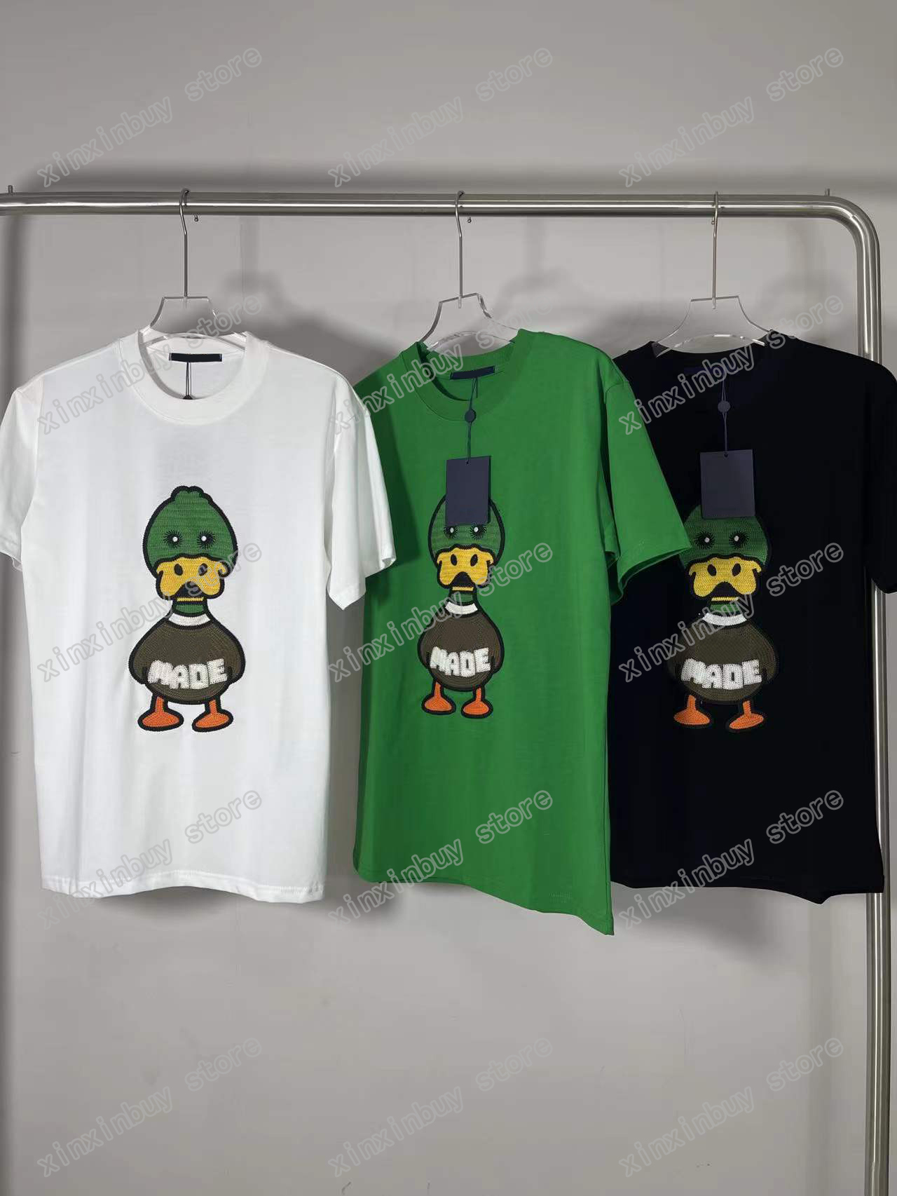 22ss Men Women Designers T-Shirts tee Embroidery duck letters short sleeve Man Crew Neck paris Fashion Streetwear black white green S-2XL
22ss Men Women Designers T-Shirts tee Embroidery duck letters short sleeve Man Crew Neck paris Fashion Streetwear black white green S-2XL