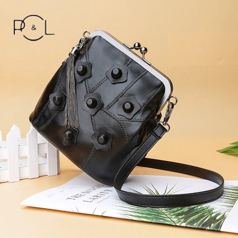 Women Bag 2021 Genuine Leather Splicing Personality Fashion Designer Luxury New Handbags Crossbody Messenger Shoulder Bags, Black bag
Women Bag 2021 Genuine Leather Splicing Personality Fashion Designer Luxury New Handbags Crossbody Messenger Shoulder Bags, Black bag
