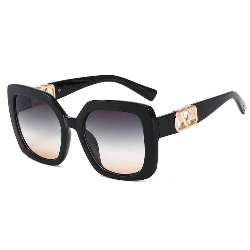 Dropshipping High Quality Fashion Sunglass Square Sunglasses Women Vintage Oversized 2021 Trend Female Sun Glasses Shades for Men
Dropshipping High Quality Fashion Sunglass Square Sunglasses Women Vintage Oversized 2021 Trend Female Sun Glasses Shades for Men