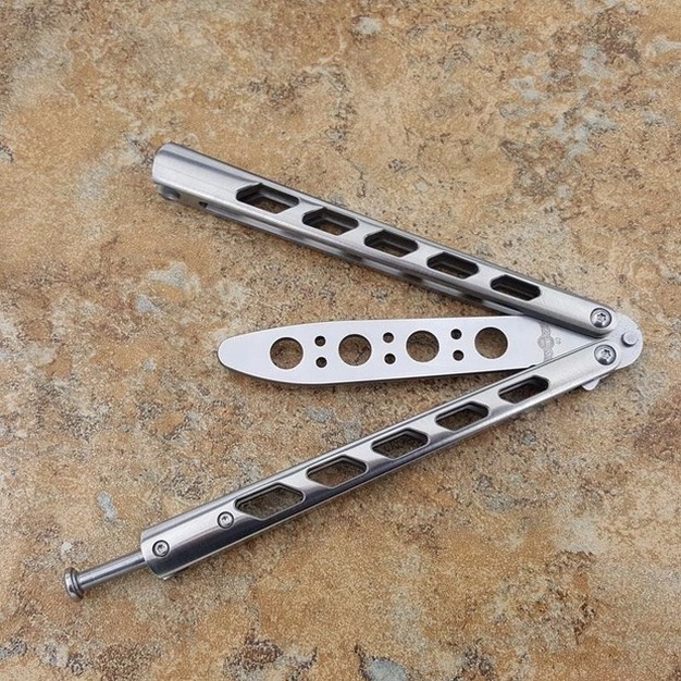 silver Arc Angel 440C titanium handle bushing system butterfly trainer training knife not sharp Crafts Martial arts Collection knvies
silver Arc Angel 440C titanium handle bushing system butterfly trainer training knife not sharp Crafts Martial arts Collection knvies