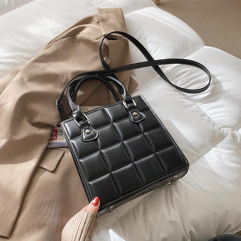 Small PU Leather Crossbody Bags for Women 2021 Simple Totes Shoulder Bag Lady Luxury Trending Handbags and Purses, Black 
Small PU Leather Crossbody Bags for Women 2021 Simple Totes Shoulder Bag Lady Luxury Trending Handbags and Purses, Black