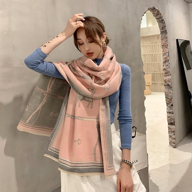 Fashion Warm Bandana Shawls Wraps Printed Horse Thicken Cashmere Lady Scarves Female Women Soft Blanket Bufanda
Fashion Warm Bandana Shawls Wraps Printed Horse Thicken Cashmere Lady Scarves Female Women Soft Blanket Bufanda
