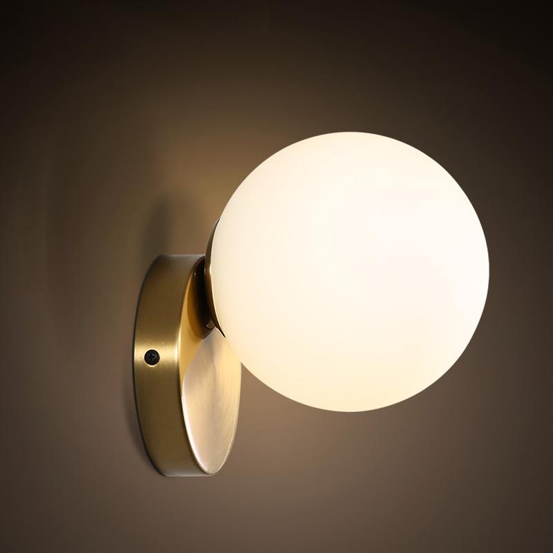 Modern ultra-simple glass wall lamp passage corridor bedroom bedside lamp AC85-265V milk white ball glass ball lampshade
Modern ultra-simple glass wall lamp passage corridor bedroom bedside lamp AC85-265V milk white ball glass ball lampshade