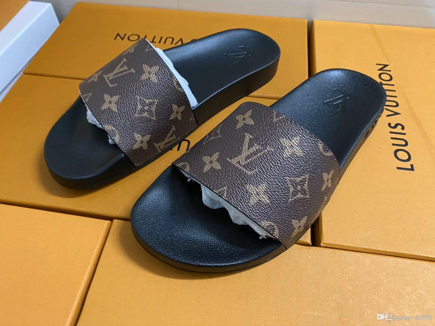 Men's and women's fashion casual slippers, indoor slippers, ladies sandals, with box wholesale free shipping
Men's and women's fashion casual slippers, indoor slippers, ladies sandals, with box wholesale free shipping