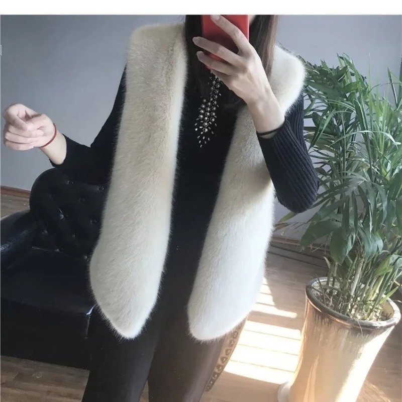 GOOHOJIO Women Faux Hairy Fur Waistcoat Vests Ladies Short Faux Fur Jackets Coat Winter Sleeveless Casual Hairy Outwear Apricot 201019