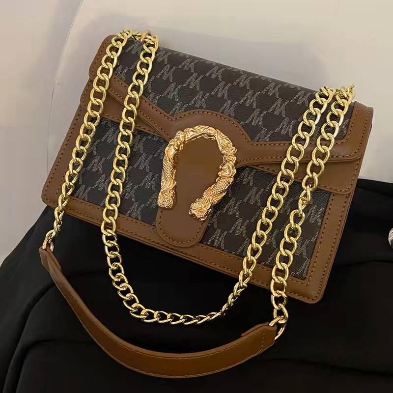 Soft leather Cross Body Designer messenger bags fashion shoulder bag for women metal chain high quality Satchel clutch bag Luxury handbags Magnetic buckle HBP, Freight make up the difference (not for
Soft leather Cross Body Designer messenger bags fashion shoulder bag for women metal chain high quality Satchel clutch bag Luxury handbags Magnetic buckle HBP, Freight make up the difference (not for