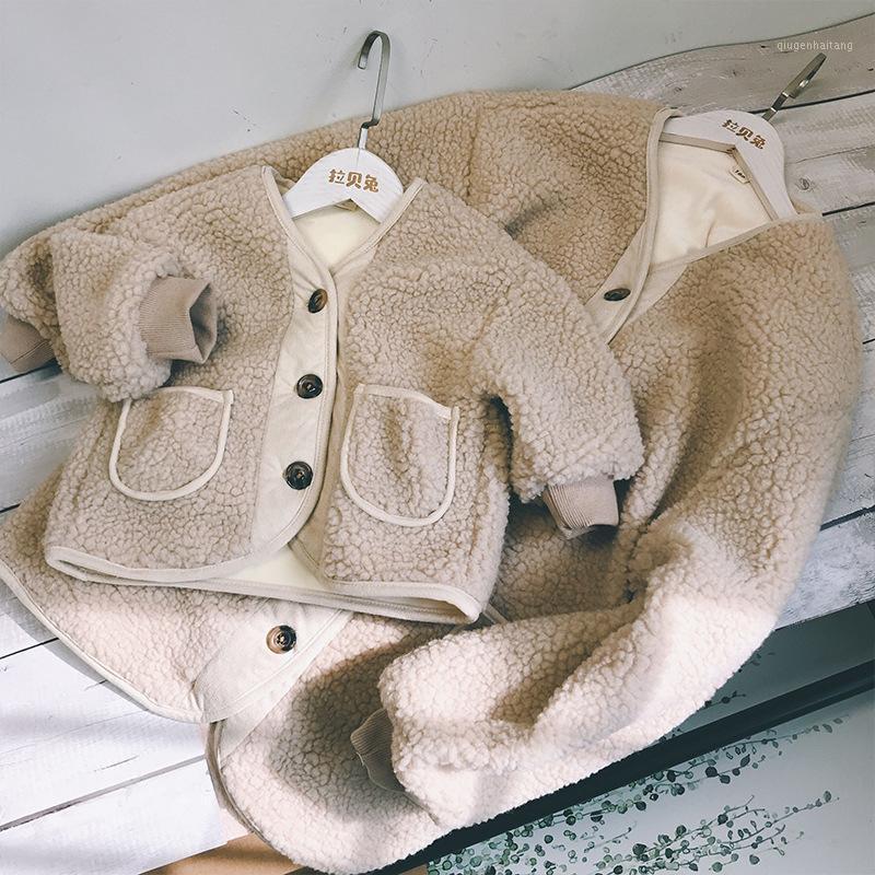 Winter New family outfit warm mother and daughter clothes mommy and me fur coat thicken lining coat for girls1, Beige
Winter New family outfit warm mother and daughter clothes mommy and me fur coat thicken lining coat for girls1, Beige