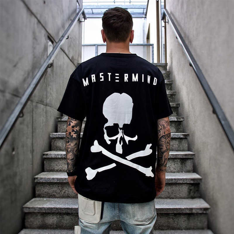 Hearts/chrome Mastermind Japan Feellike Co Lettered Print T-shirt Mmj Dark Skull Loose Short Sleeve Htnq, Black
Hearts/chrome Mastermind Japan Feellike Co Lettered Print T-shirt Mmj Dark Skull Loose Short Sleeve Htnq, Black