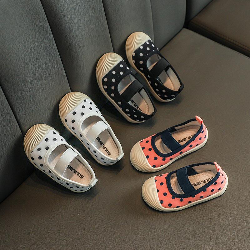 Spring 2021 New Korean Children's Princess Shoes Retro Cute Girl Shoes Canvas Single, White
Spring 2021 New Korean Children's Princess Shoes Retro Cute Girl Shoes Canvas Single, White