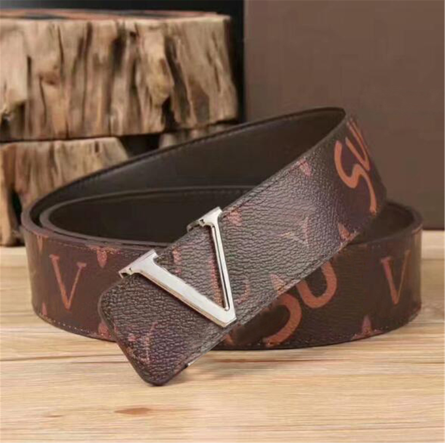 Designer Leather Belts - Stylish Buckle, High-Quality Material for Men & Women with Gift Box (L001), Black
Designer Leather Belts - Stylish Buckle, High-Quality Material for Men & Women with Gift Box (L001), Black