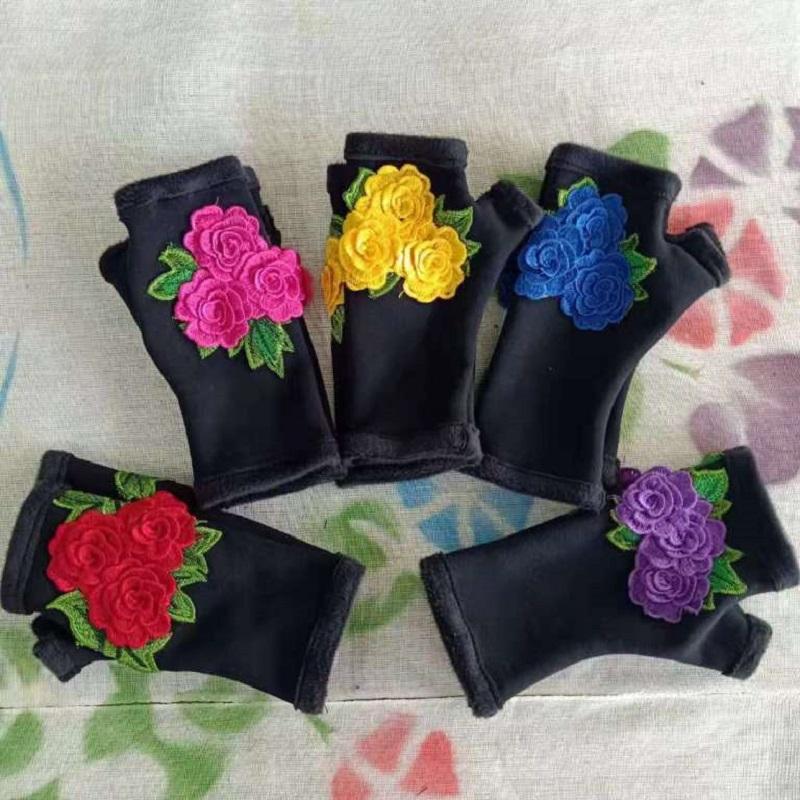 Ins High Quality Mittens Handmade Embroidery Gloves Autumn Winter 3D Floret Women's Warm Gloves Cotton Adult
Ins High Quality Mittens Handmade Embroidery Gloves Autumn Winter 3D Floret Women's Warm Gloves Cotton Adult