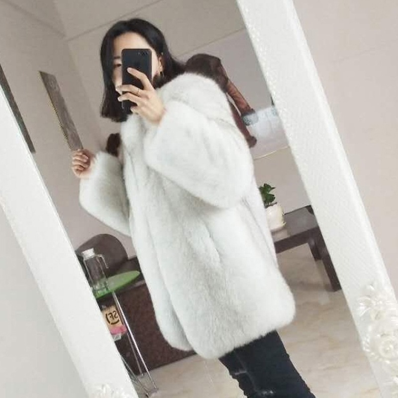 Real Women Coats Blue Fur Coat Red Fox Temperament Tide Paragraph Long Winter Female Outerwear Skin Uoqc, Rose.
Real Women Coats Blue Fur Coat Red Fox Temperament Tide Paragraph Long Winter Female Outerwear Skin Uoqc, Rose.