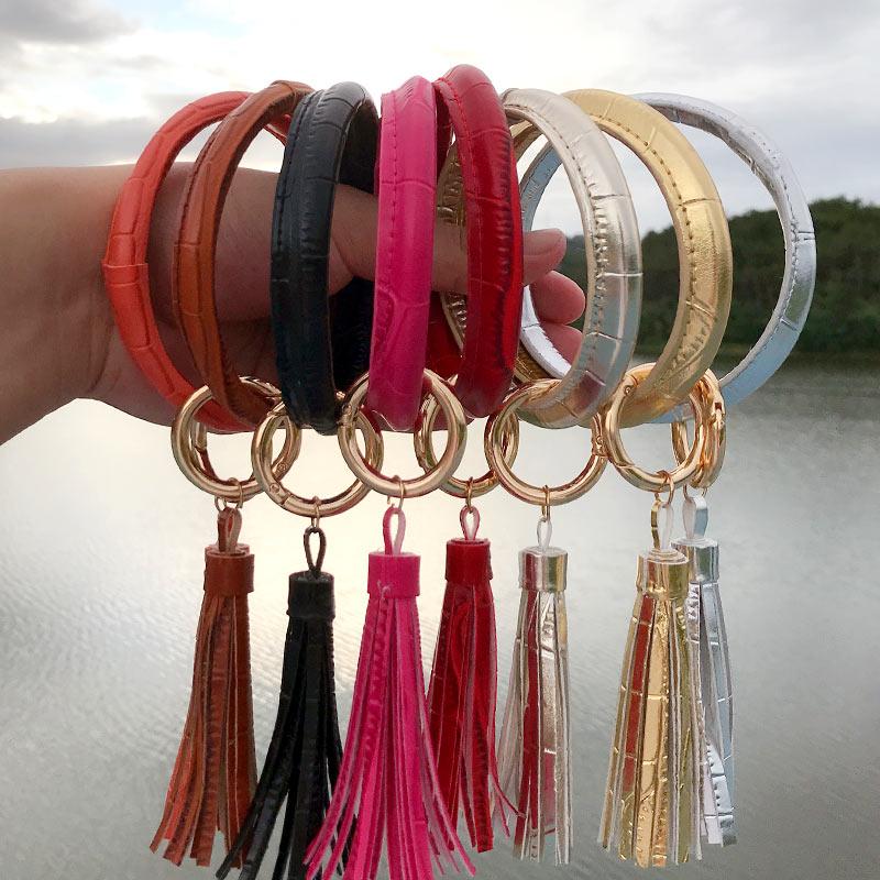 Flatfoosie New Fashion Multiful Tassel Keychain Shiny Enamel PU Leather Key Chain Circle Wristlet Keychain For Women Girls 2020 
Flatfoosie New Fashion Multiful Tassel Keychain Shiny Enamel PU Leather Key Chain Circle Wristlet Keychain For Women Girls 2020