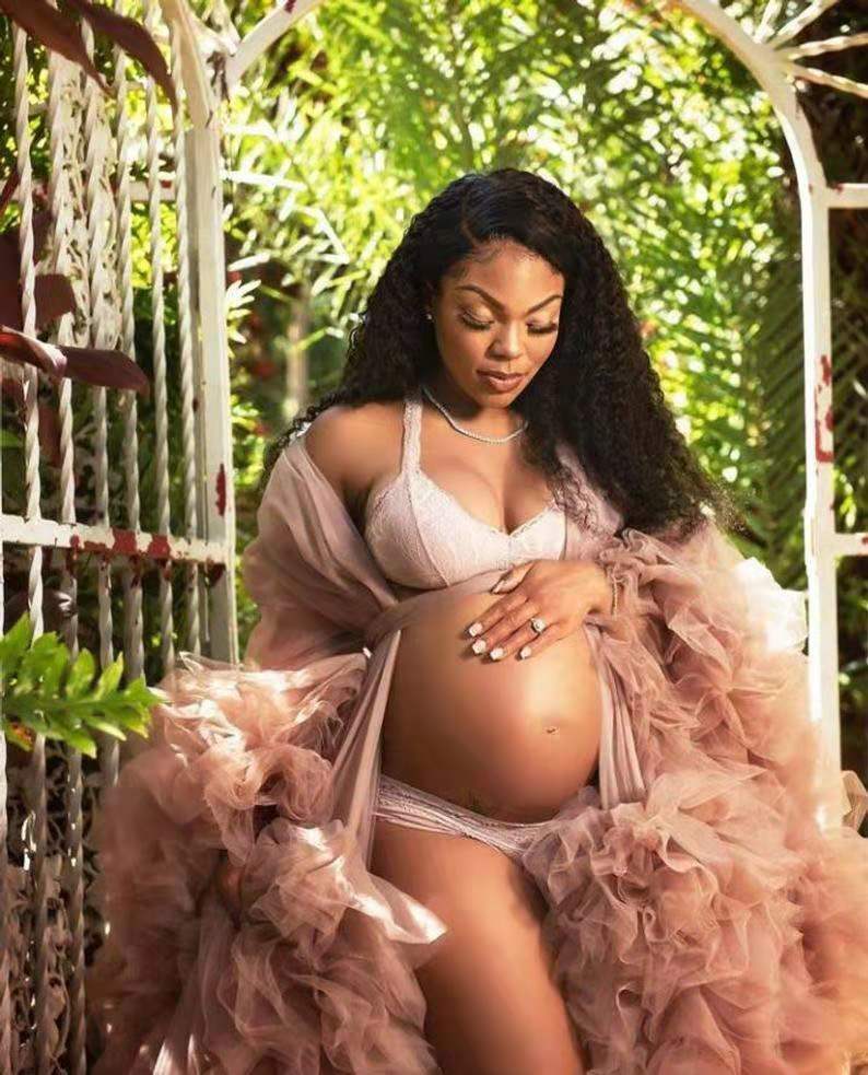 Blush Pink Maternity Sleepwear Luxury Ruffles Long Sleeves Wedding Sleepwear Bathrobes Nightgowns Tiered Robes Women Dress
