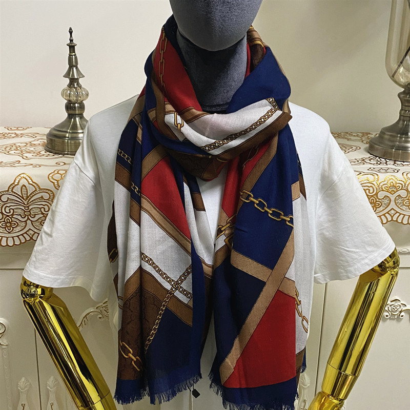 New design good quality 100% cashmere material thin and soft print letters patten long scarves for women big size 175cm -100cm
New design good quality 100% cashmere material thin and soft print letters patten long scarves for women big size 175cm -100cm