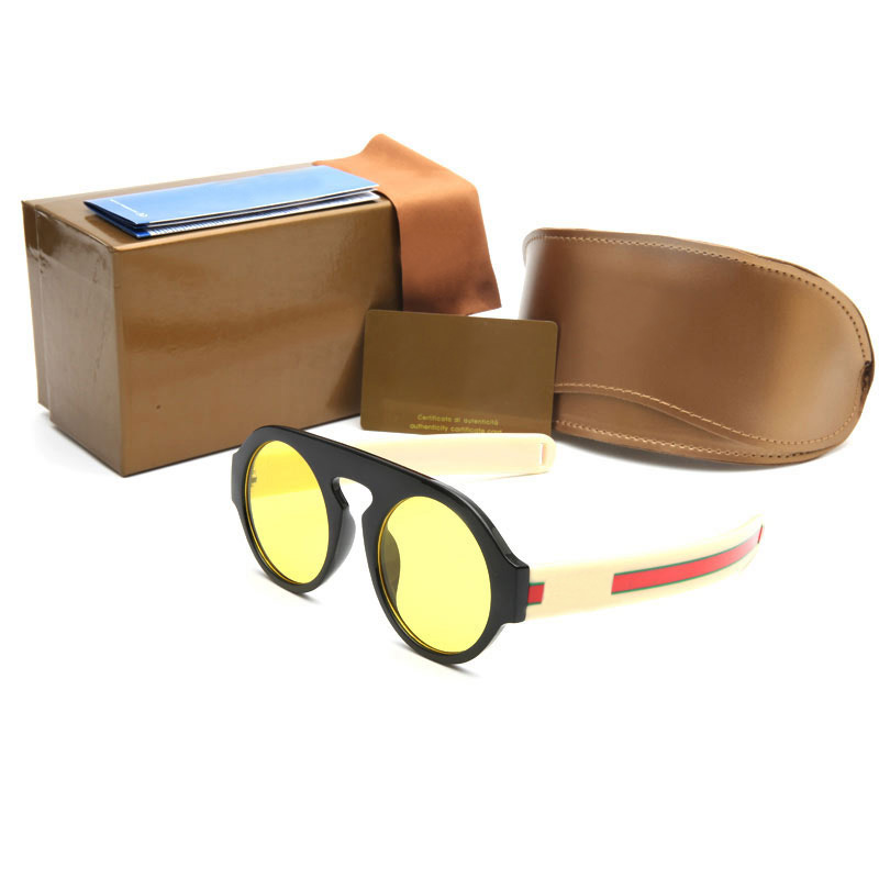 Brand New Womans Sunglasses High Quality Brand glasses Mens Sun glasses Brand Designer Sunglasses Luxury glasses with Box glitter2009 W0059L, White;black
Brand New Womans Sunglasses High Quality Brand glasses Mens Sun glasses Brand Designer Sunglasses Luxury glasses with Box glitter2009 W0059L, White;black