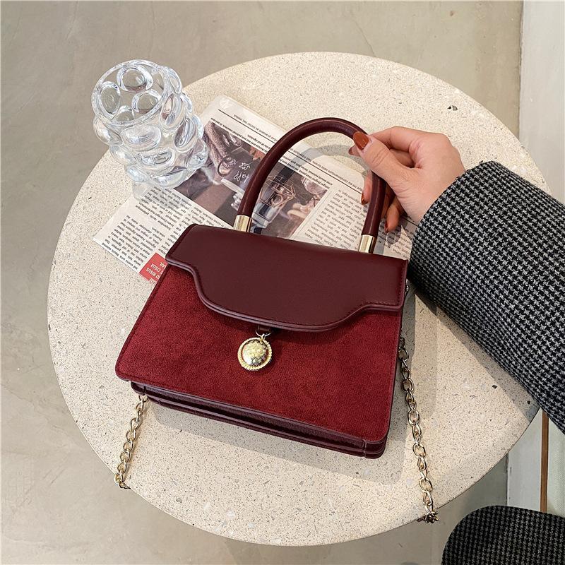 Unusual Bag Popular Red Velvet Handbag 2021 New Temperament Western Style Chain Slung Square Bag, Black
Unusual Bag Popular Red Velvet Handbag 2021 New Temperament Western Style Chain Slung Square Bag, Black