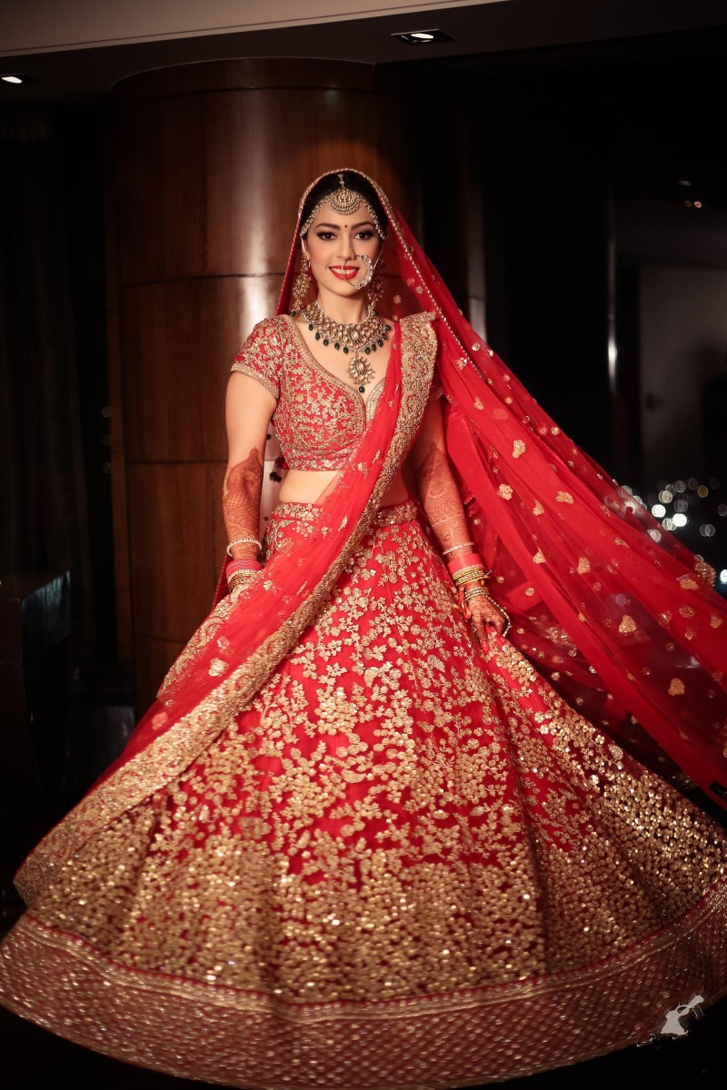 Stuning Vestido 2 En 1 Indian Wedding Dresses with Gold Appliques Beaded Arabic Dubai Bridal Gowns Robe De Soirée De Mariage