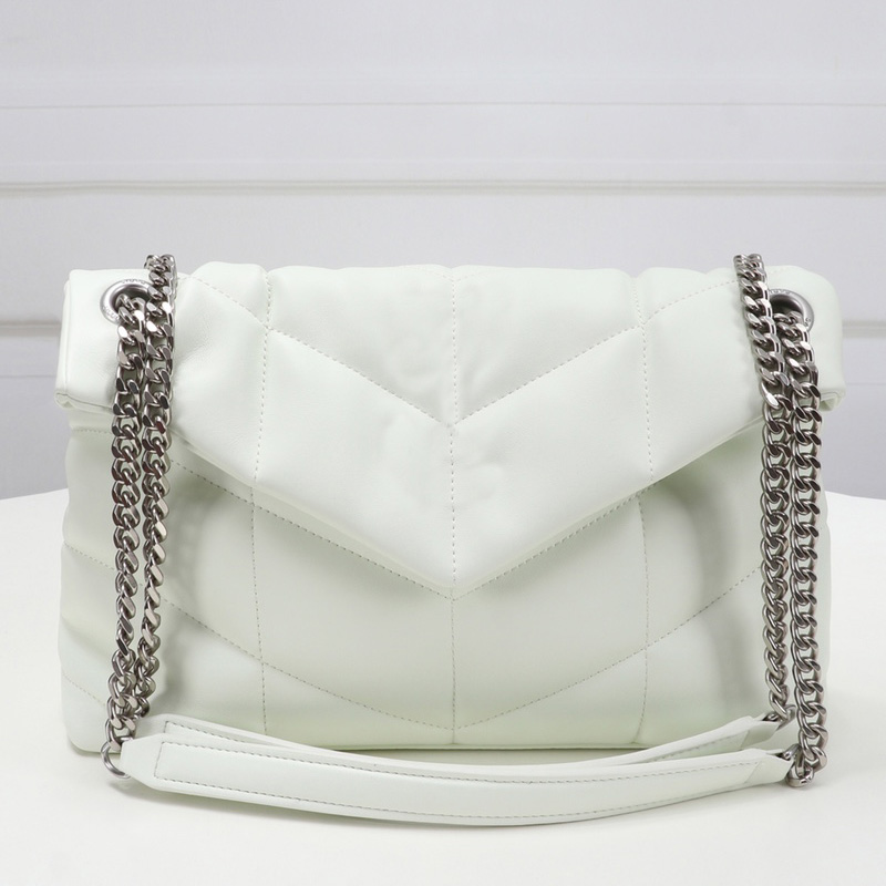 Women Cross Body Bags Handbag Purse Genuine Leather High Quality Sheepskin Bag Chain Shoulder Strap Metal Ornaments Zipper Inner Pocket, Red 
Women Cross Body Bags Handbag Purse Genuine Leather High Quality Sheepskin Bag Chain Shoulder Strap Metal Ornaments Zipper Inner Pocket, Red