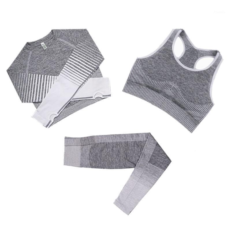 3Pcs Women Yoga Suit Sportswear Sets Workout Sportswear Gym Clothing Long Sleeve Bra & Pants Workout Tracksuit Yoga Set1, Gray green
3Pcs Women Yoga Suit Sportswear Sets Workout Sportswear Gym Clothing Long Sleeve Bra & Pants Workout Tracksuit Yoga Set1, Gray green