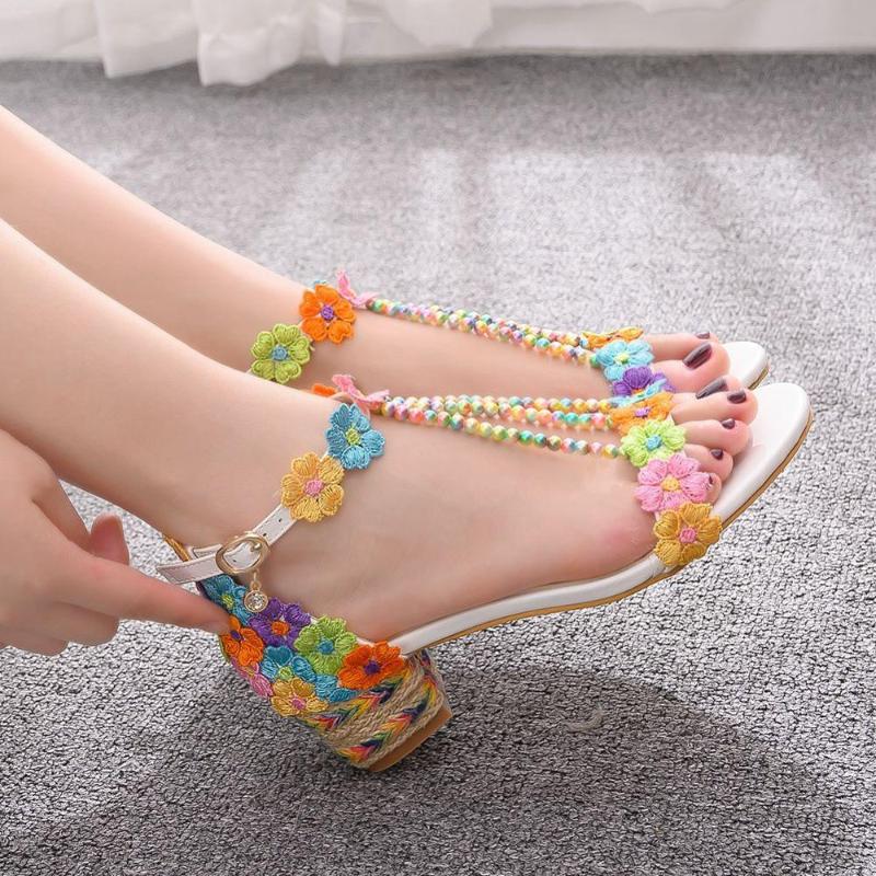 2021 summer new 4 cm square heel high heel sandals banquet dress large size women's shoes beaded tassel bridesmaid wedding shoes, Multi
2021 summer new 4 cm square heel high heel sandals banquet dress large size women's shoes beaded tassel bridesmaid wedding shoes, Multi